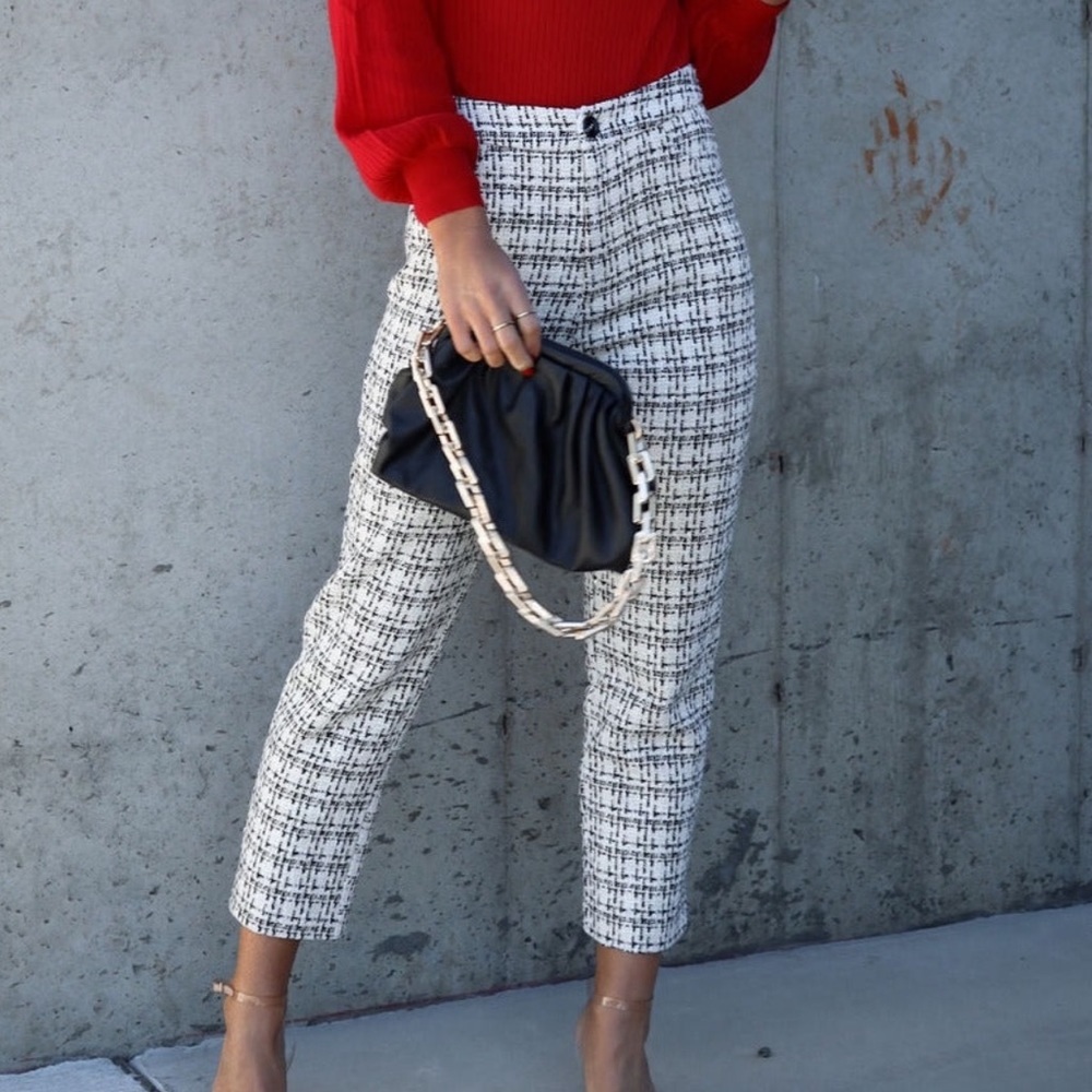 Ivory Tweed Pocketed Pant